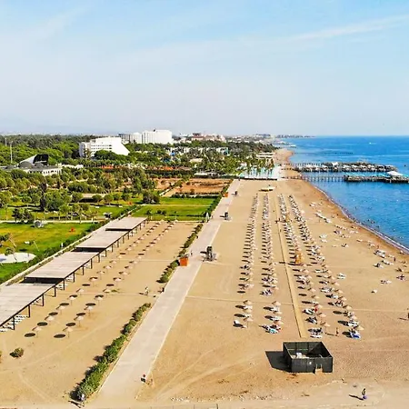 Вилла Paradise Town Daisy *